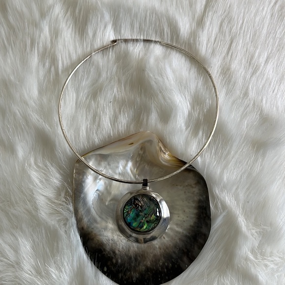 Robert Lee Morris Soho RLM, silver, and Abalone round choker necklace - Picture 6 of 8